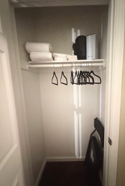 Closet - 4720 Munter Ln