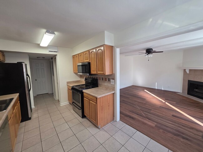 1016 Todd Preis Dr