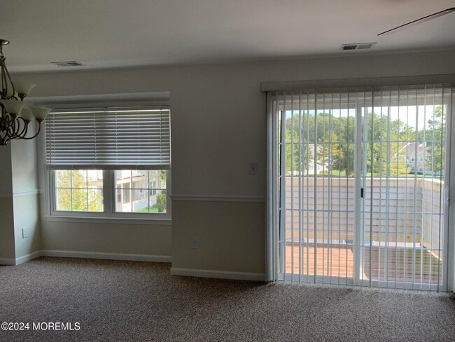 Photo - 462 Magnolia Ct