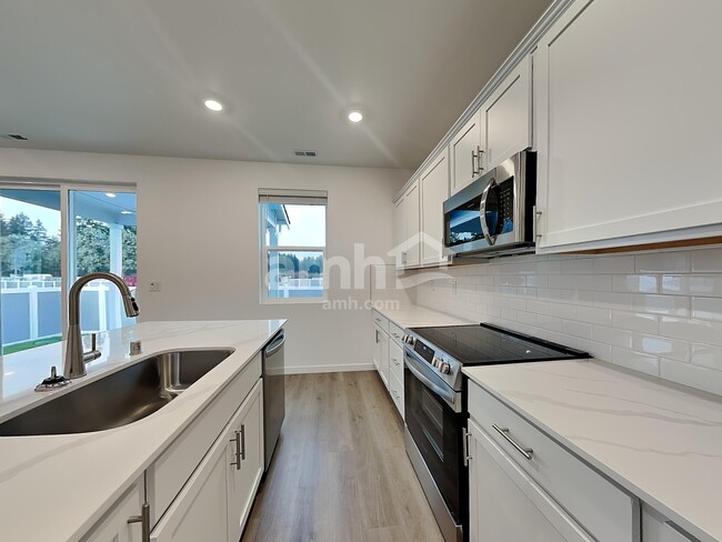 Photo - 5206 Turnstone St SE