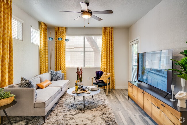 1 BR, 1 BA - 854SF - Broadstone Tempe Station