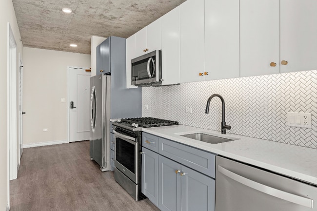 Photo - 183 W Huron St