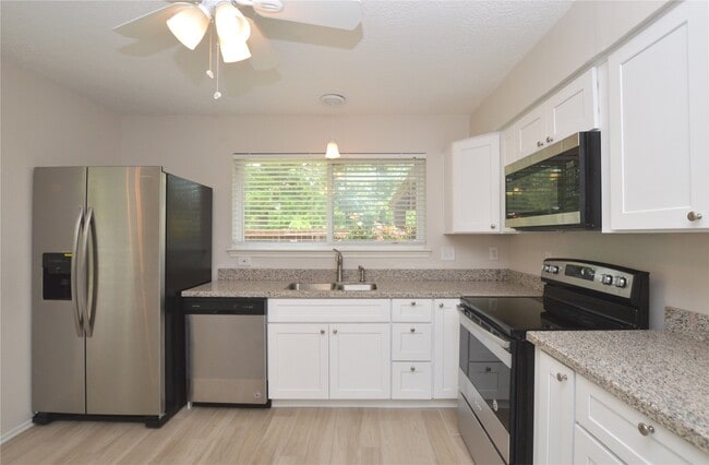 Photo - 703 Flower Field Ct