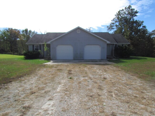 Photo - 407 9th St Cir Unit 2