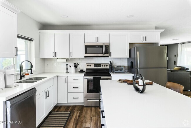 Building Photo - 4617 E La Puente Ave Rental