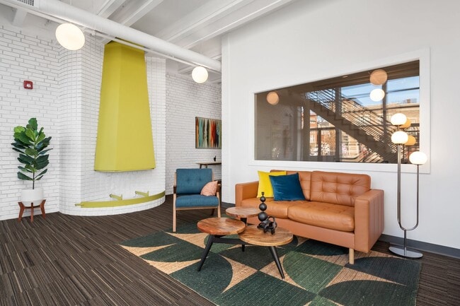 Photo - Make a Splash in the ol YWCA Unit 4500  11 - 1011