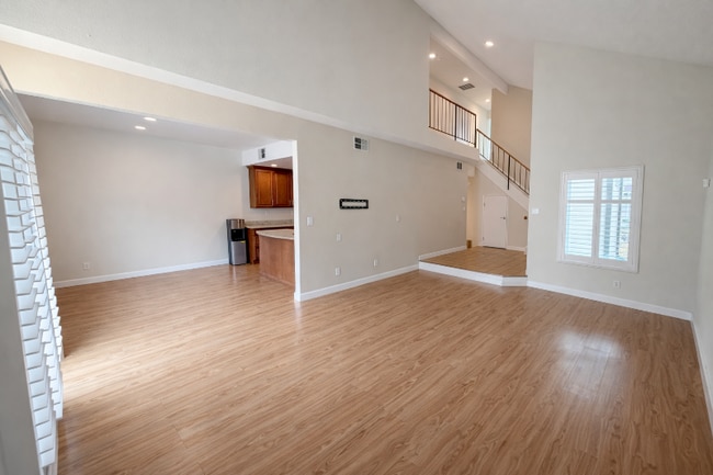 Photo - 4773 Mallard Common