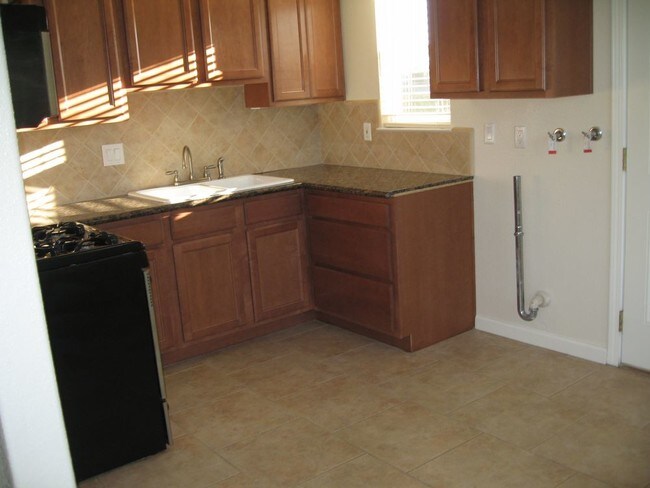 Photo - Folsom Duplex