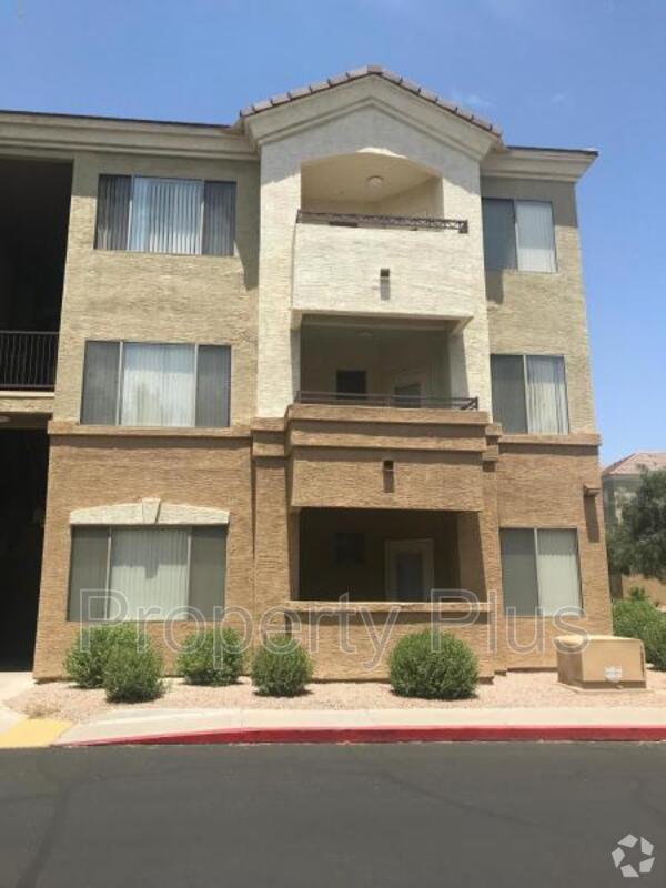 Building Photo - 18416 N Cave Creek Rd Unit Apt 2036