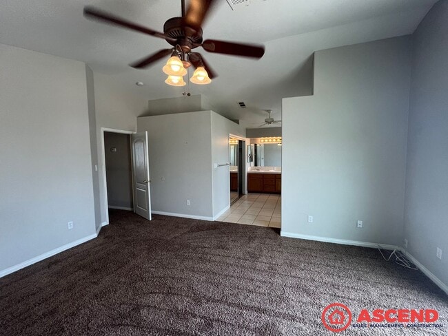 Photo - Stunning 5 Bedroom In Gated Community!