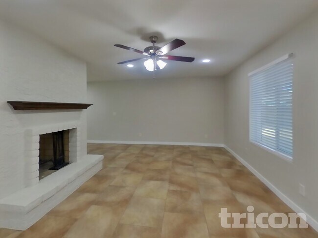 Photo - 8434 S 19th St