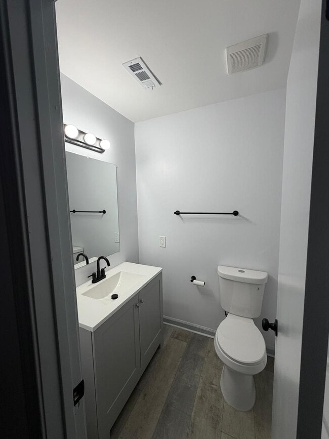 Photo - Room in House on Zachary Dr