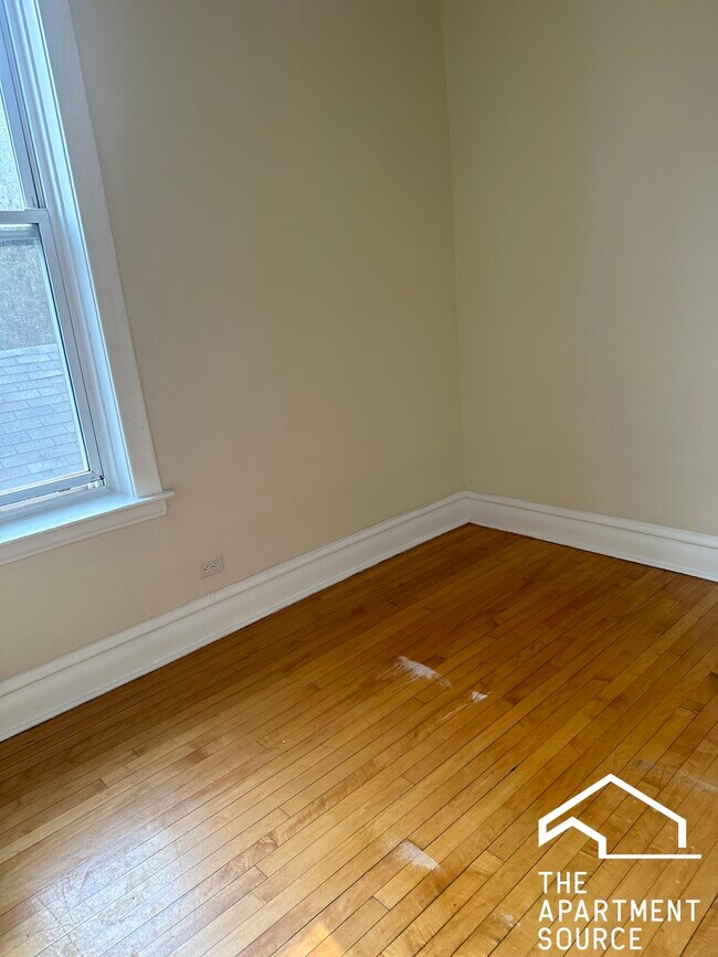 Photo - 2241 W 21st St Unit 1