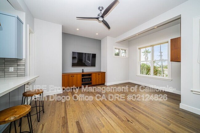 Photo - 1468 Hunsaker St Unit 2