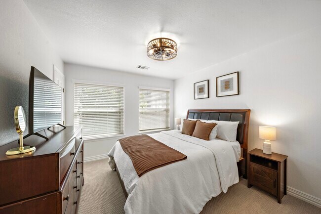 Photo - 1505 Wentworth St