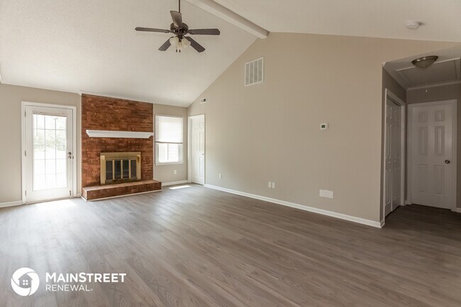 Photo - 2030 Hedgelawn Dr