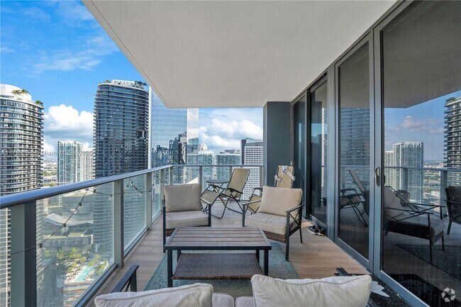 Building Photo - 1010 Brickell Ave Unit 4111 Rental