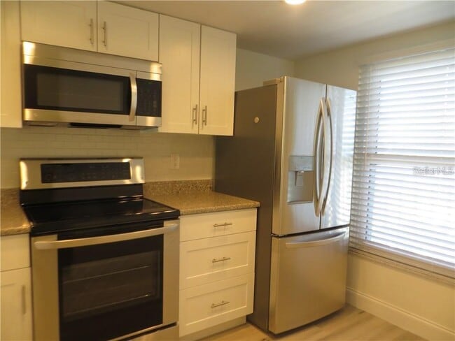 Photo - 121 Island Way Unit 332