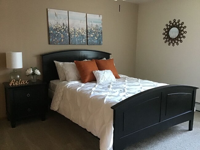 Photo - River View Apartments