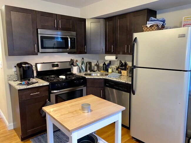 167 Thorndike St Unidad 2
