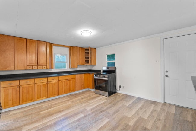 Photo - 59 Hill St Unidad 2nd floor