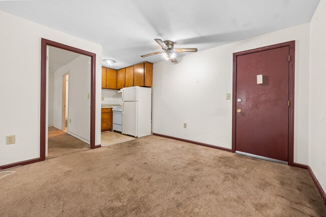 Photo - 35 Deerfield Ct Unit E