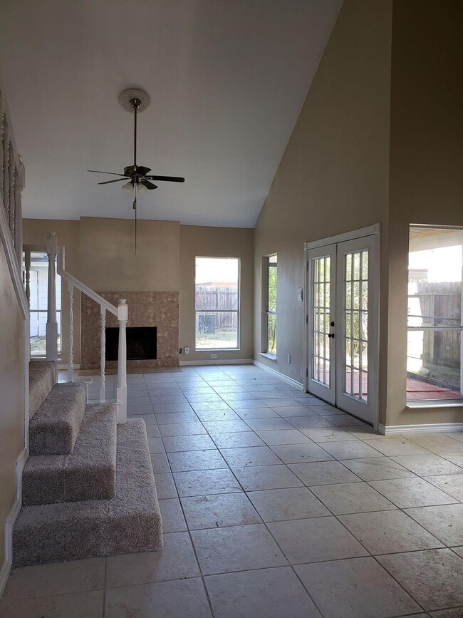 Photo - 6649 Queensclub Dr
