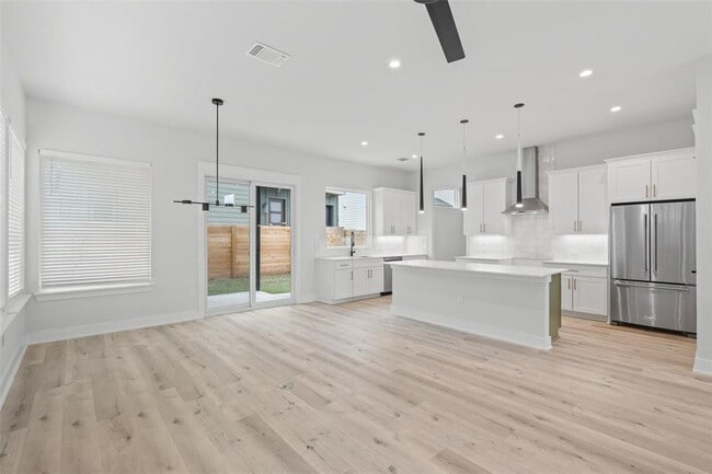 Photo - 2713 Bristol Dr