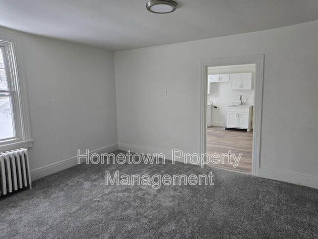 Photo - 108 S High St Unidad 2