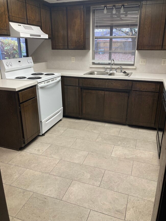 New tile in kitchen 2025 - 1400 Val Genes Rd