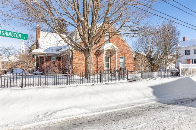 Photo - 31 Washington St