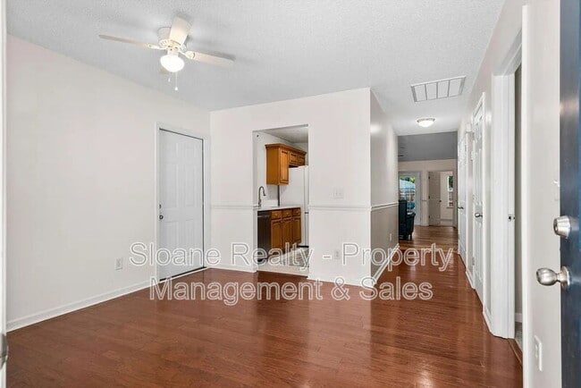 Photo - 7979 Vermont Rd