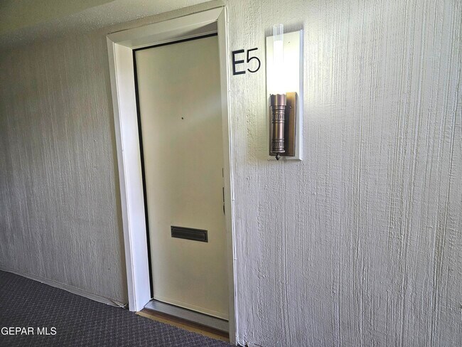 Photo - 252 Shadow Mountain Dr Unidad E5