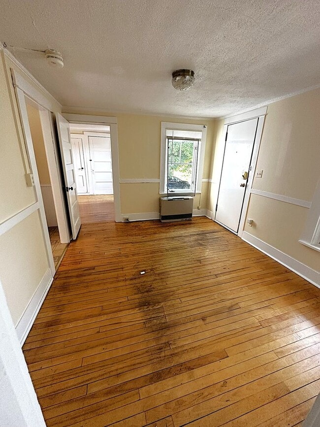 Photo - 114-116-116 S Champlain St Unit APT 3