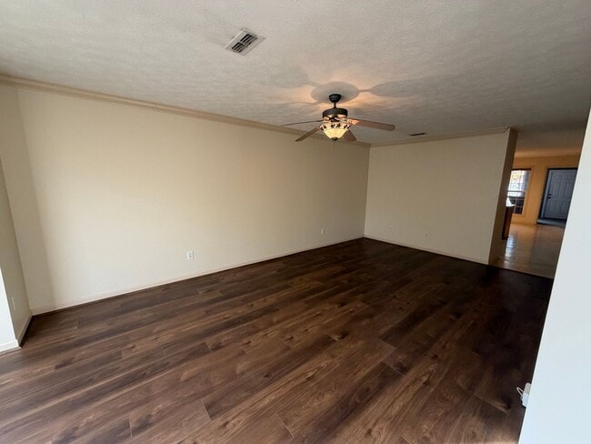 Photo - 1482 Bailee Way SW