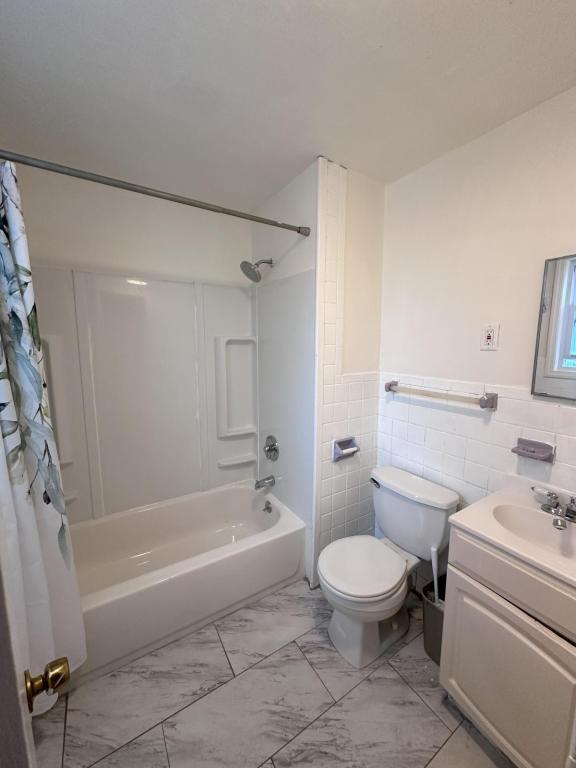 Photo - 1 Kellogg St