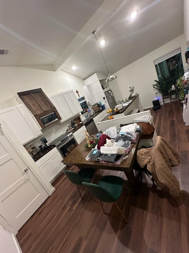 Photo - 4233 Fryer St