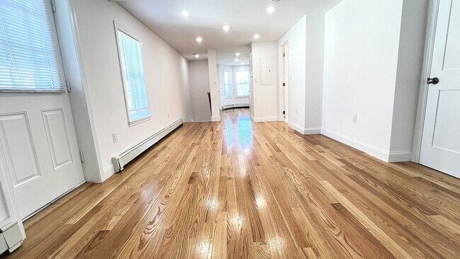 Photo - 50 Conant St Unit 1/2