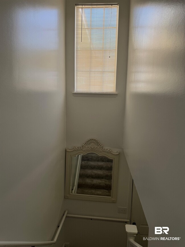 Photo - 1517 Regency Rd