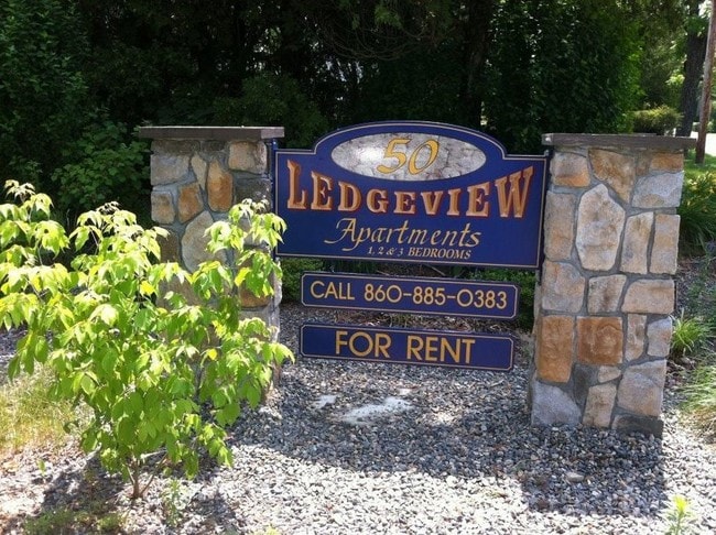 Ledgeview Apartments - Ledgeview Apartments