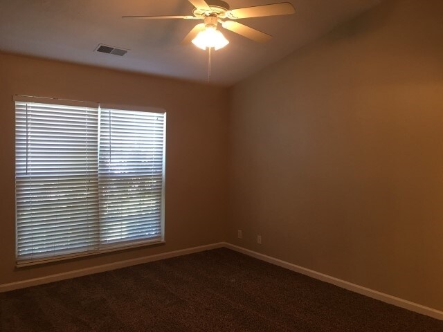 Photo - 2120 Loudenslager Dr