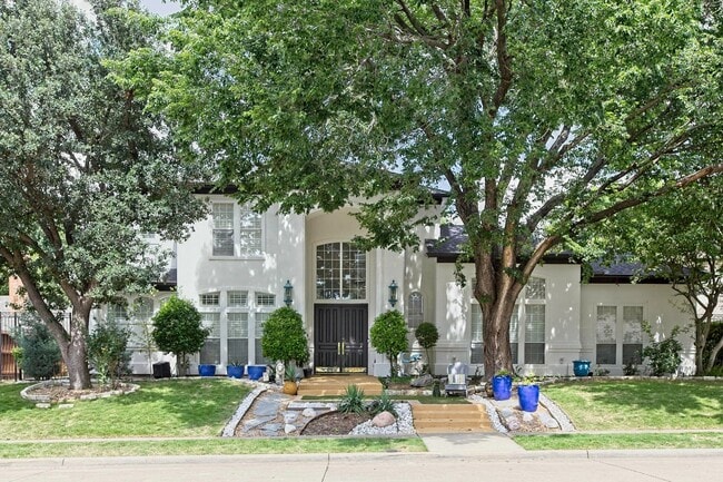Building Photo - Estate in Lakeside on Preston Rental