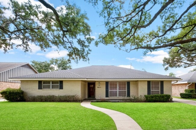 Photo - 5911 Rutherglenn Dr