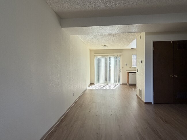 Photo - 2214 Myrtle Avenue