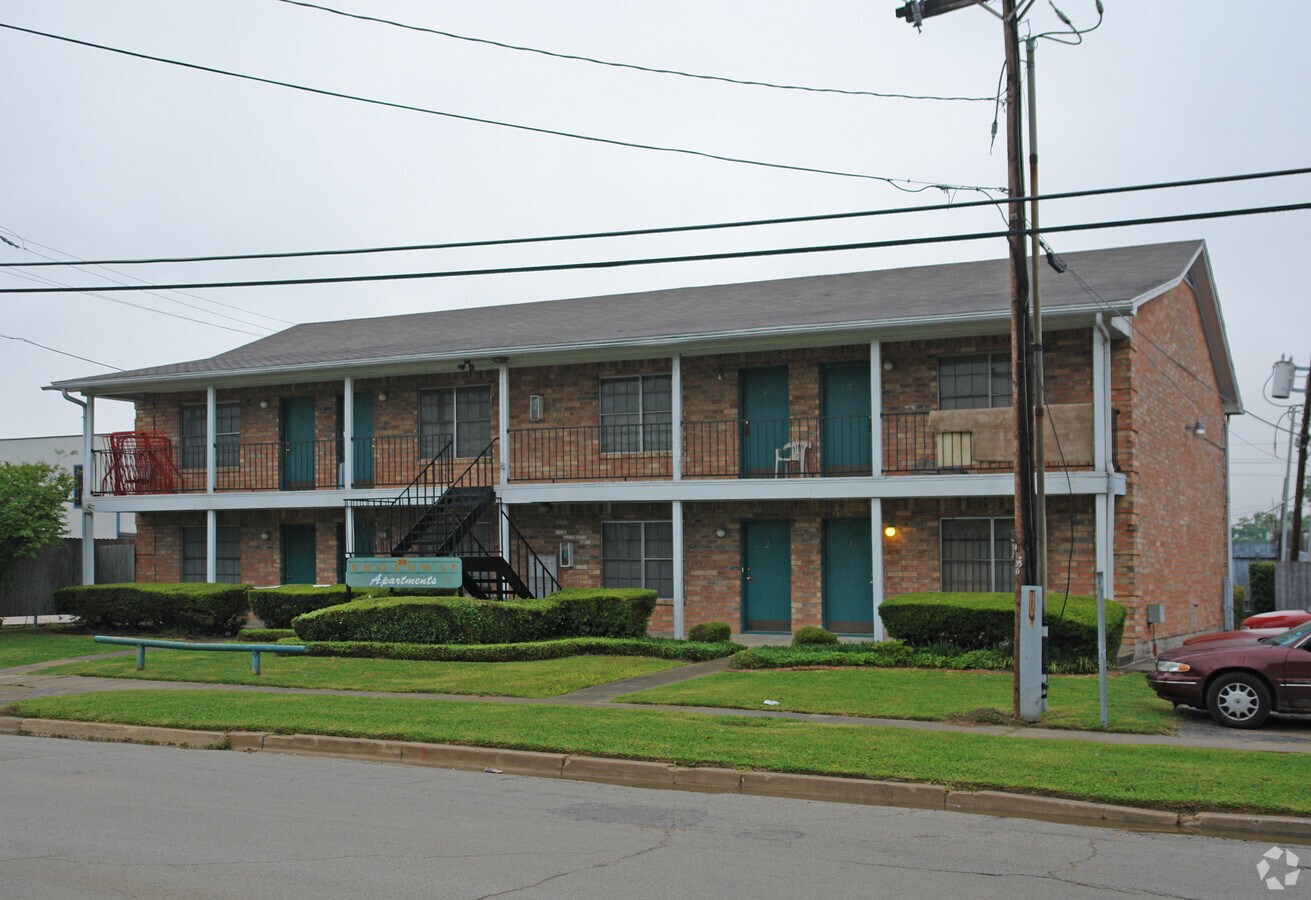 Photo - 2670 Broadway Apartments