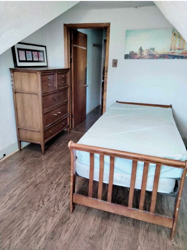 Photo - 906 Summit Ave Unit 2