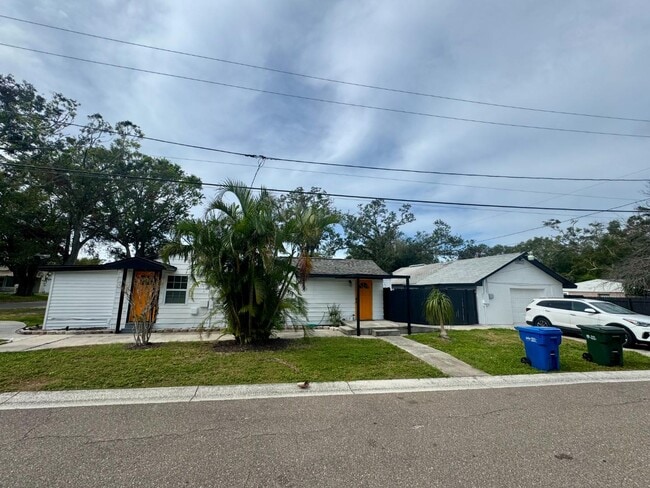 Photo - 1100 Beverly Ave NW