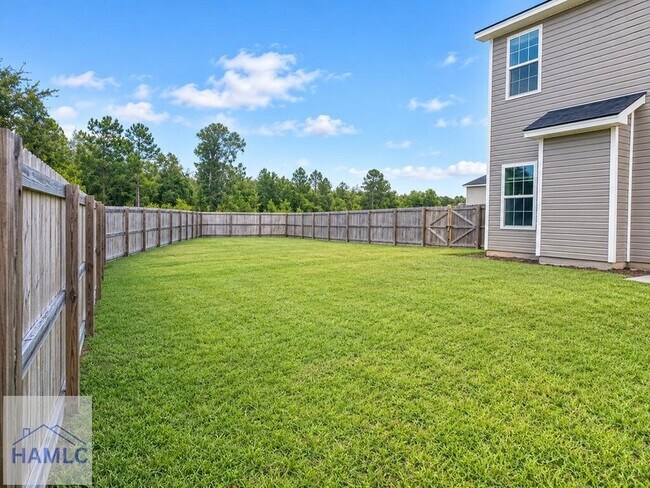 465 Huntington Dr