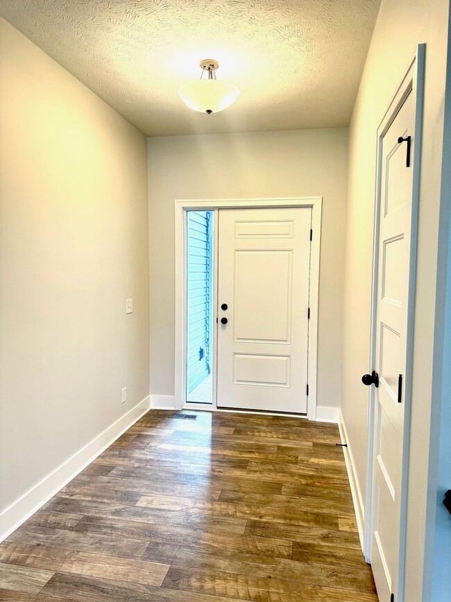 Photo - Spacious Ranch Home  5 Bedrooms  3 Bathrooms  3,163 Finished Sq Ft