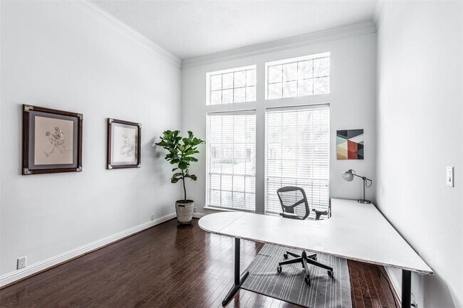 Photo - 2211 Merrill Hills Cir